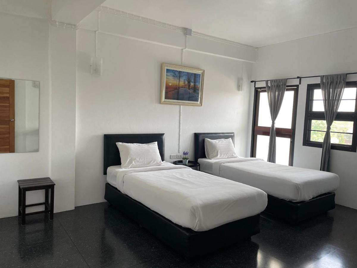 Inn My Place Pak Chong Buitenkant foto